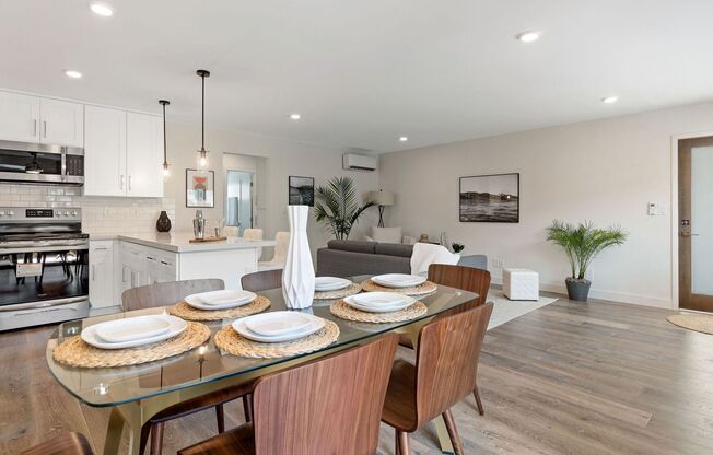 2 beds, 2 baths, 949 sqft, $3,675, Unit 6