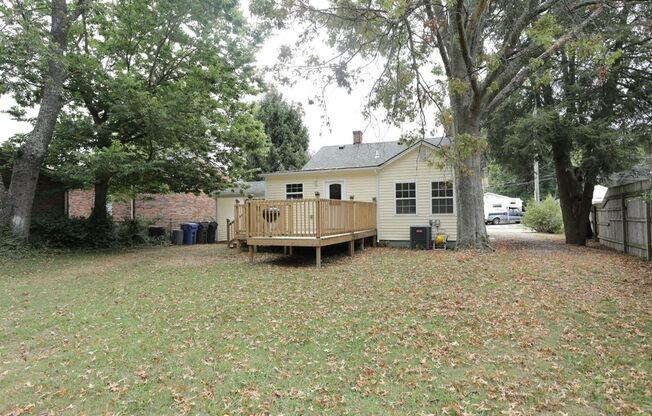 Students- 2025 HOUSING!!