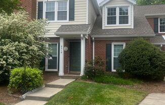 2 Bed 2.5 Bath Townhome in Park Walk!
