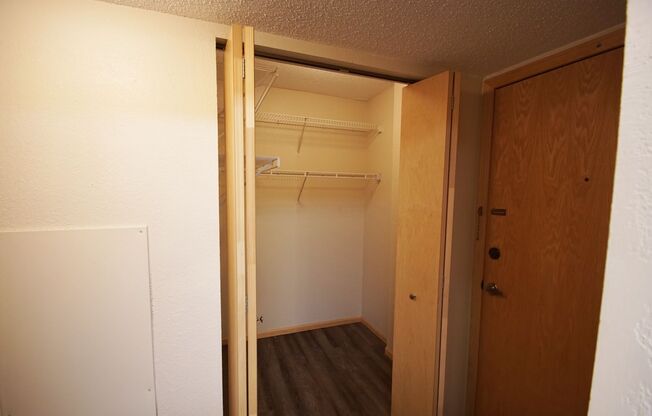 2 beds, 1 bath, 1,120 sqft, $1,724, Unit 308