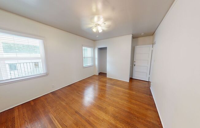 2 beds, 1 bath, $2,750, Unit 1021 Park Place