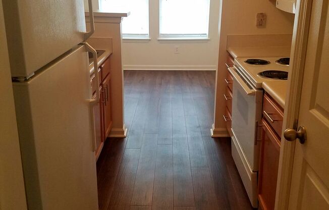 2 beds, 2 baths, 1,033 sqft, $1,609, Unit 29-29104