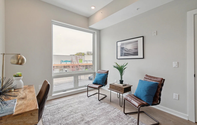 2 beds, 2 baths, 895 sqft, $2,150, Unit Unit 404