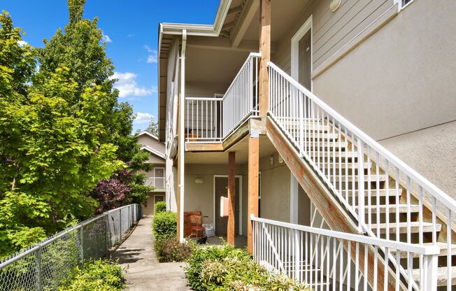 2 beds, 1 bath, 800 sqft, $1,750, Unit 102-2604 South Campus Place