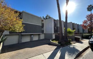 2 Bed, 2 Bath with Garage in the Heart of Pacific Beach!