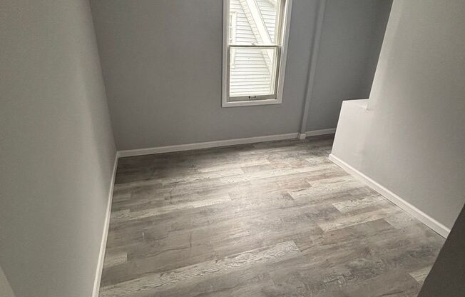 4bd Single Cash Pay near lake