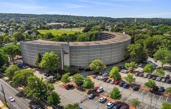 1 bed, 1 bath, 634 sqft, $2,200, Unit T28