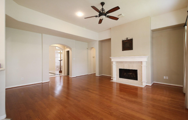 18811 CYPRESS CHATEAU DR