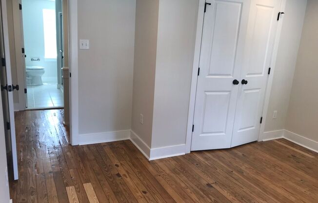 2 beds, 1.5 baths, $2,800