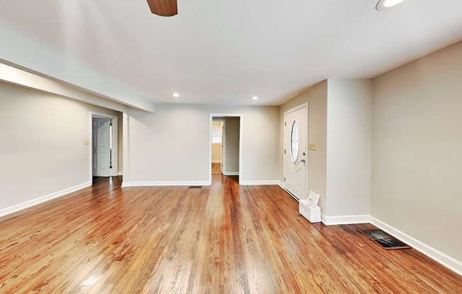 111 LEATHERS CIR NW