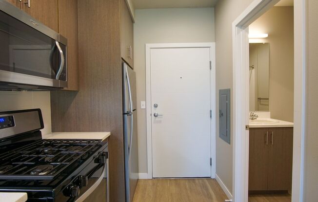 Modern Studio with Floor to Ceiling Windows!