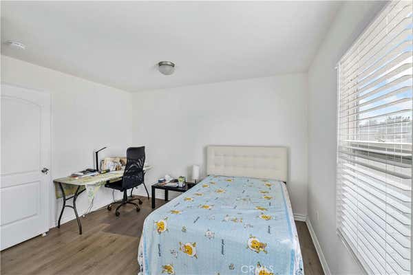 3 beds, 3 baths, 1,400 sqft, $3,500, Unit B