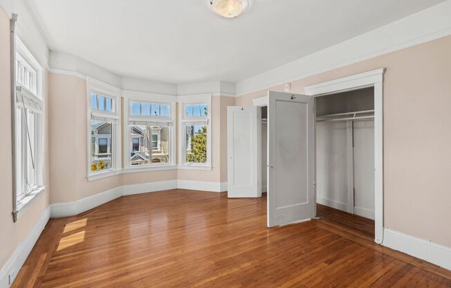 2395 Pacific Avenue (963r)