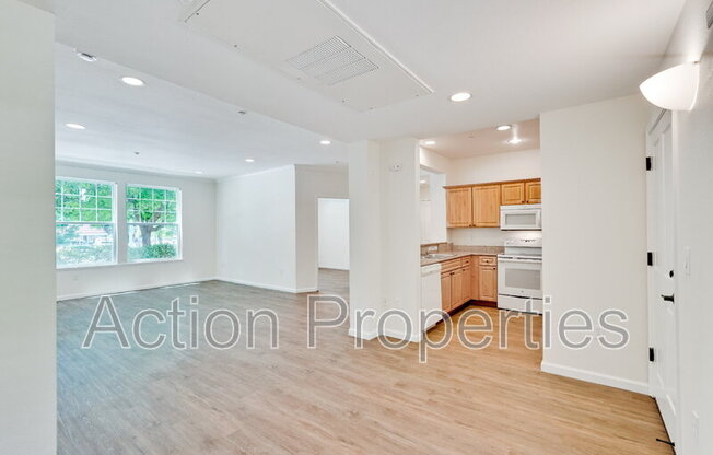 604 S FAIR OAKS AVE