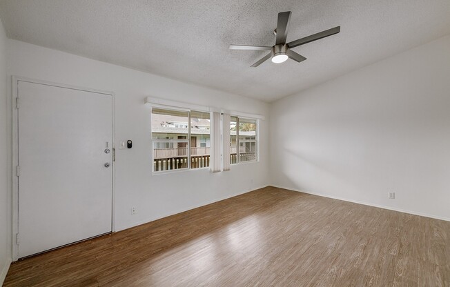 Studio, 1 bath, 493 sqft, $1,545, Unit 15