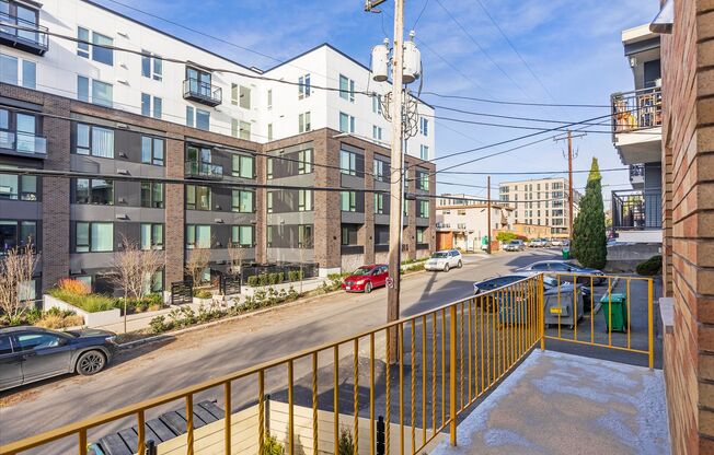 Paula Marie Apartments - Located in the heart of Greenwood