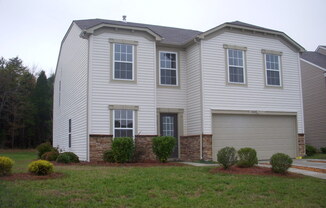 For Rent Beautiful 2-Story Home with 3 Bed and 2.5 Bth Located in Steele creek