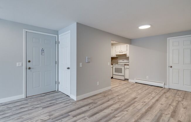 2 beds, 1 bath, 850 sqft, $1,400