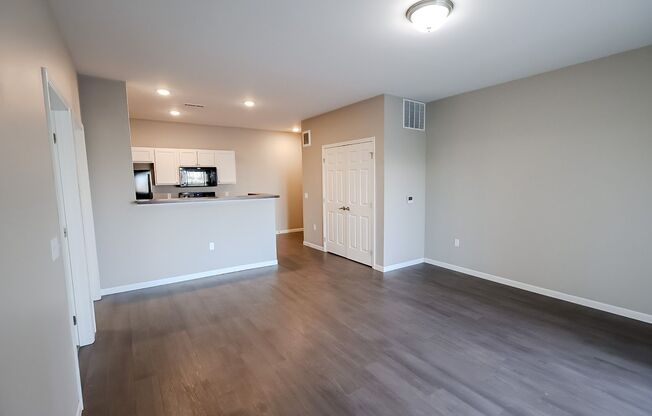 1 bed, 1 bath, 706 sqft, $1,025, Unit 3500-112