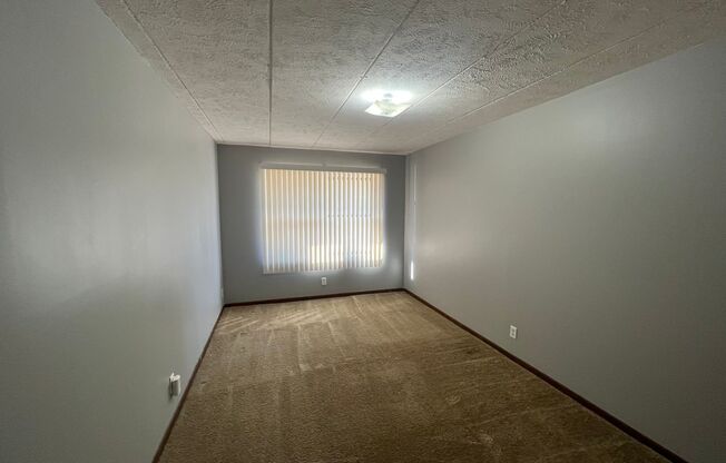 645 s. 20th