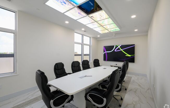 1 bed, 1 bath, 707 sqft, $1,980, Unit 610