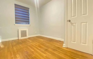 3 beds, 1 bath, $2,900