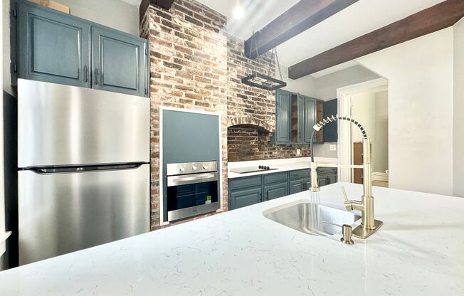 renovated 4 bedroom and 2 bathroom townhouse