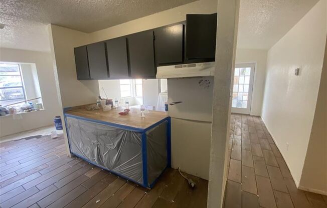 Large 2/2 duplex with a 2 car carport