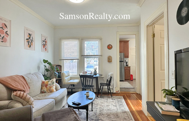 349 Thayer Street 2F