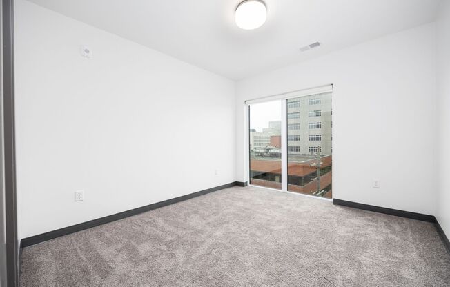 2 beds, 2 baths, 987 sqft, $1,775, Unit 708