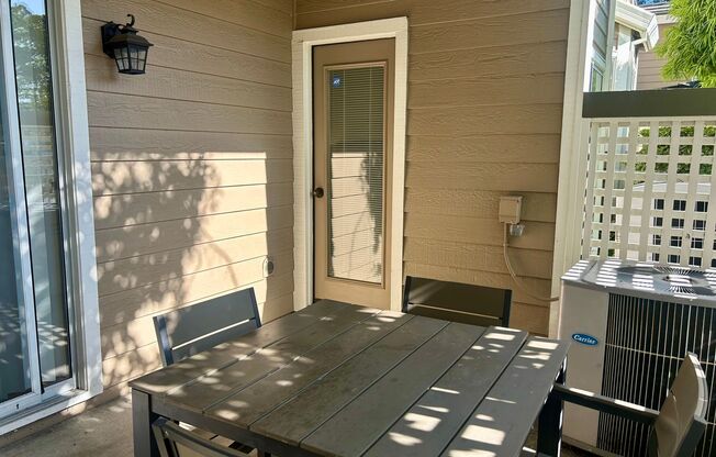 Modern and Convenient Condo Near Almaden Lake