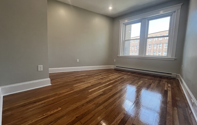 1 bed, 1 bath, $2,795, Unit 2FL-R