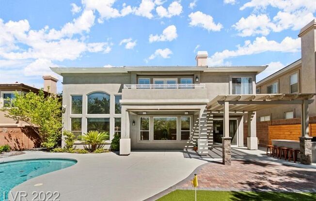 Recently remodeled 5 BEDROOMs/4 bathrooms, in the gated Talon Pointe/Summerlin.