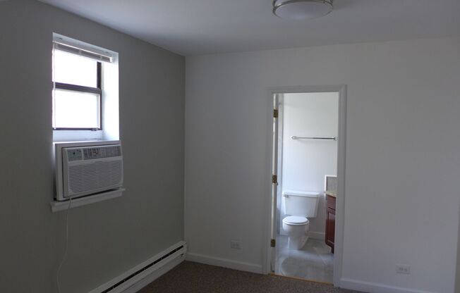 2 beds, 2 baths, 1,000 sqft, $1,995, Unit 806