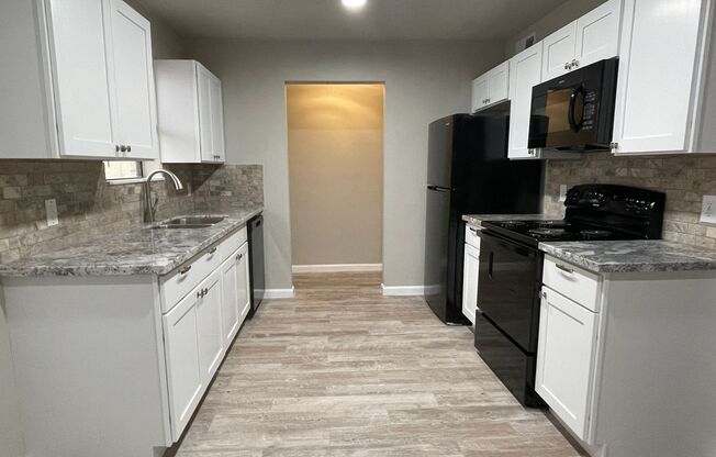 6045A Bedford Drive, Beaumont, TX 77708