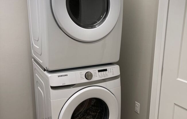 Studio, 1 bath, 612 sqft, $1,700, Unit One11 207