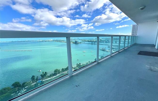 2 beds, 2 baths, 1,154 sqft, $4,800, Unit 1800 N Bayshore Dr # 24-09 (A11699210)