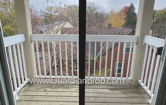 2 beds, 2 baths, $1,599, Unit APARTMENT 309