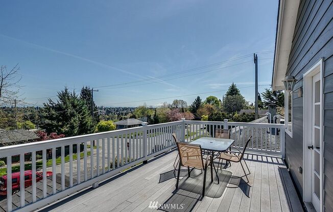 5 beds, 3.5 baths, $3,900