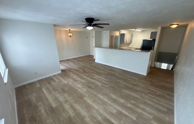 2 Bedroom 2 1/2 bath in the Lakes Townhome Community! Complete Remodel!