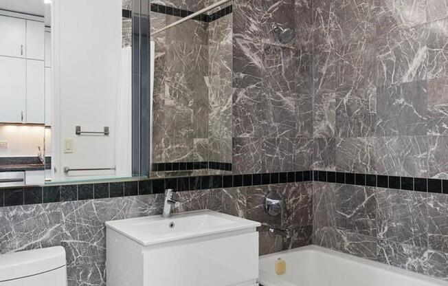 Studio, 1 bath, 380 sqft, $3,650, Unit 25B