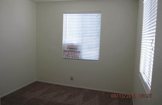 2 beds, 2 baths, $1,900