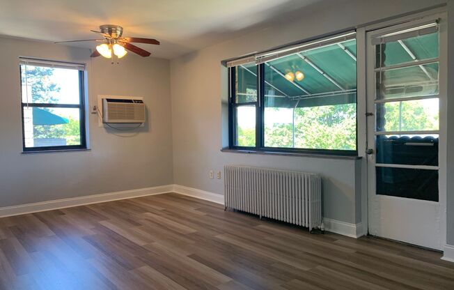 3 beds, 1 bath, 1,000 sqft, $1,999, Unit 6236 Fifth Ave. #300A