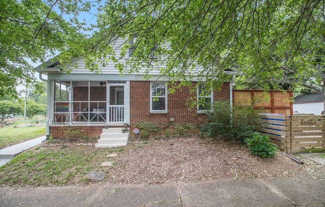 3 beds, 2 baths, $2,295