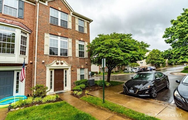 5819 PEARSON LN