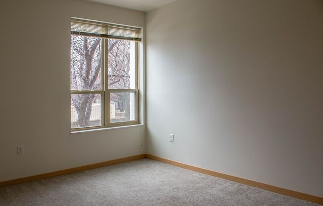 2 beds, 1 bath, 854 sqft, $1,365, Unit 106
