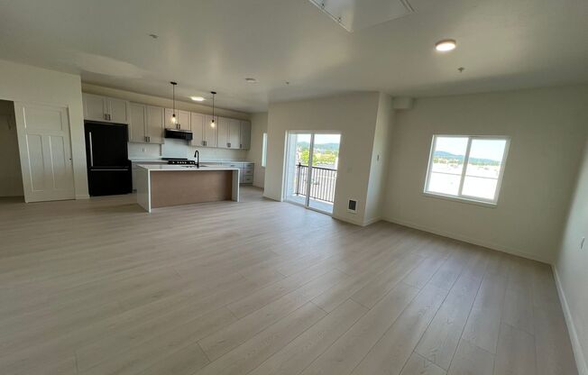 2 beds, 2 baths, 1,070 sqft, $2,025, Unit 304