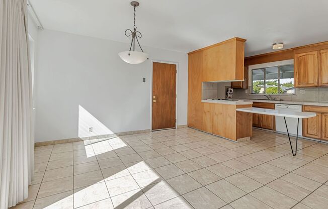 Charming 4-Bedroom 2-Bathroom Home in Santa Clara
