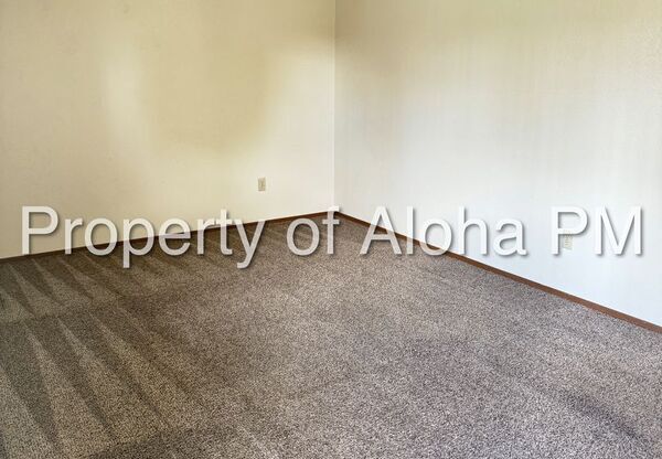 3252 LAW AVE