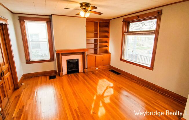 A Nice 4-Bedroom 1-Bath House in East Price Hill.